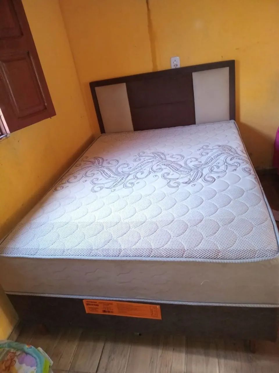 Vende-se Uma Cama Box Completa De Casal  - Foto 2