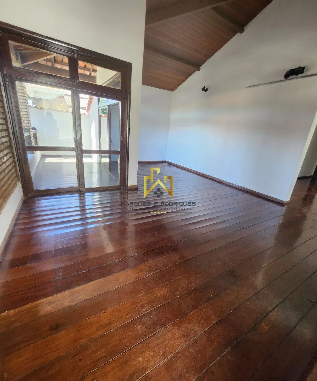 Alugue casa com piscina no Bairro Itapoã - Foto 4