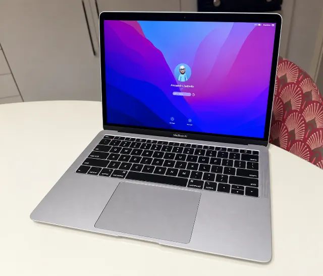 Macbook Air 2019 13 | Cinza | 8gb Ram | 256gb Ssd | Intel i5