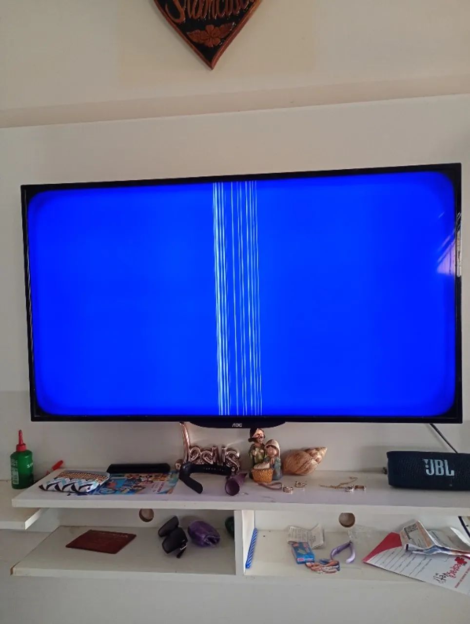TV AOC 32" com defeito