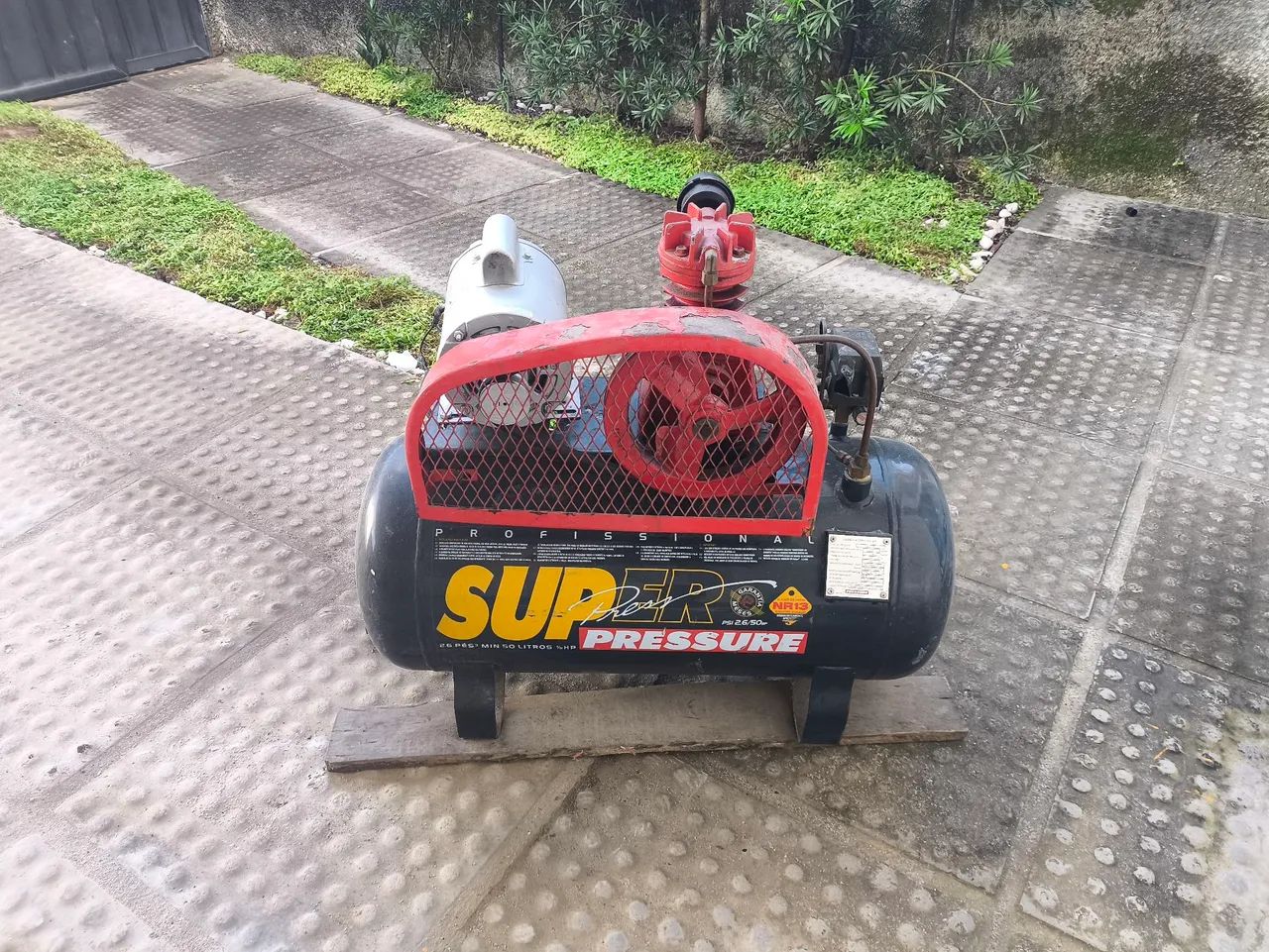 Compressor de 50l - Foto 2