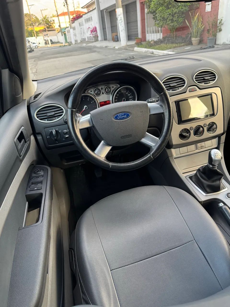 Ford Focus 1.6 S/SE/SE Plus Flex 8V/16V 5p, foto 9 de 18