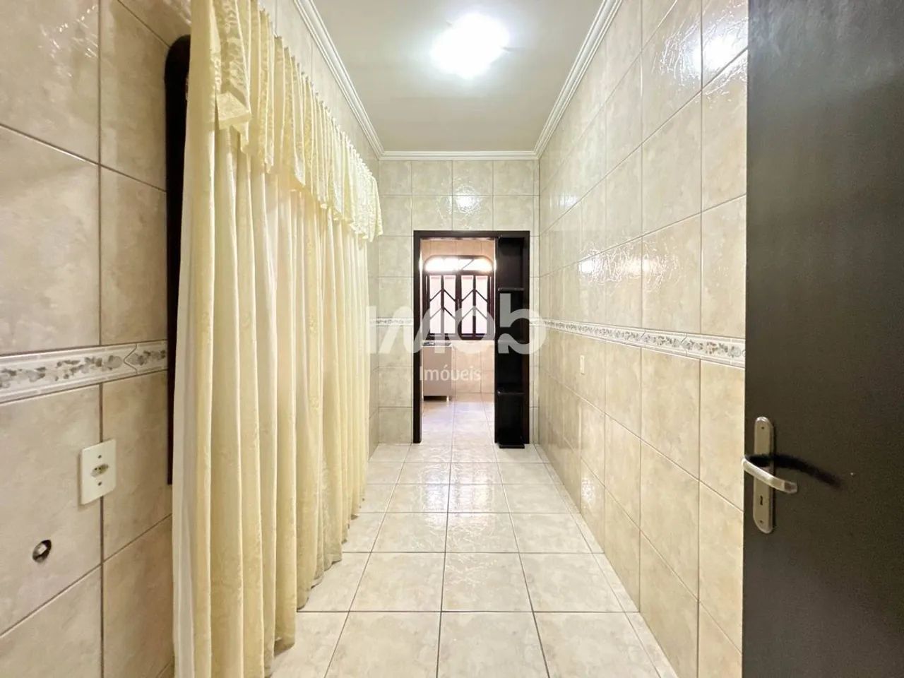 CASA COM SUÍTE + 4 QUARTOS, CENTENÁRIO - Foto 5