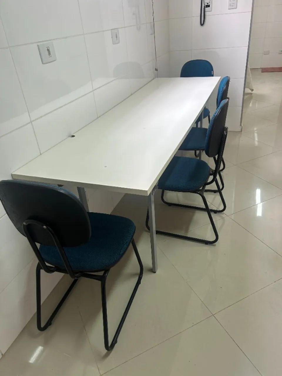 Cadeiras práticas e confortáveis - Foto 2