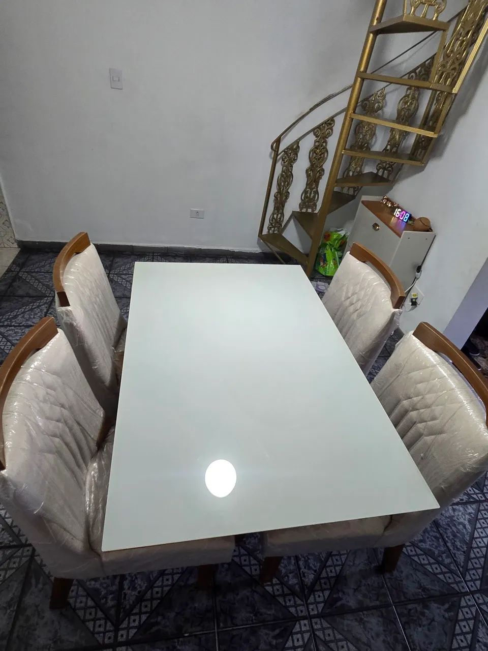 Mesa de Jantar com 4 cadeiras - Foto 2