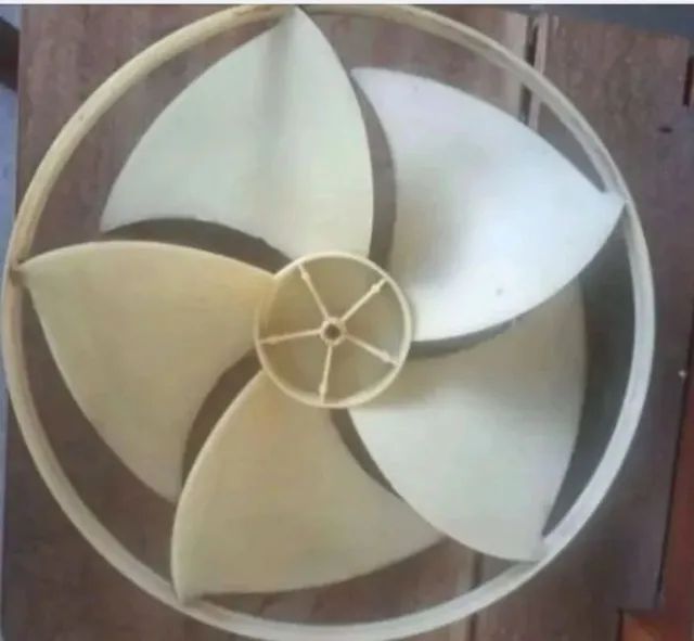 Helice ar condicionado Electrolux eixo fino 