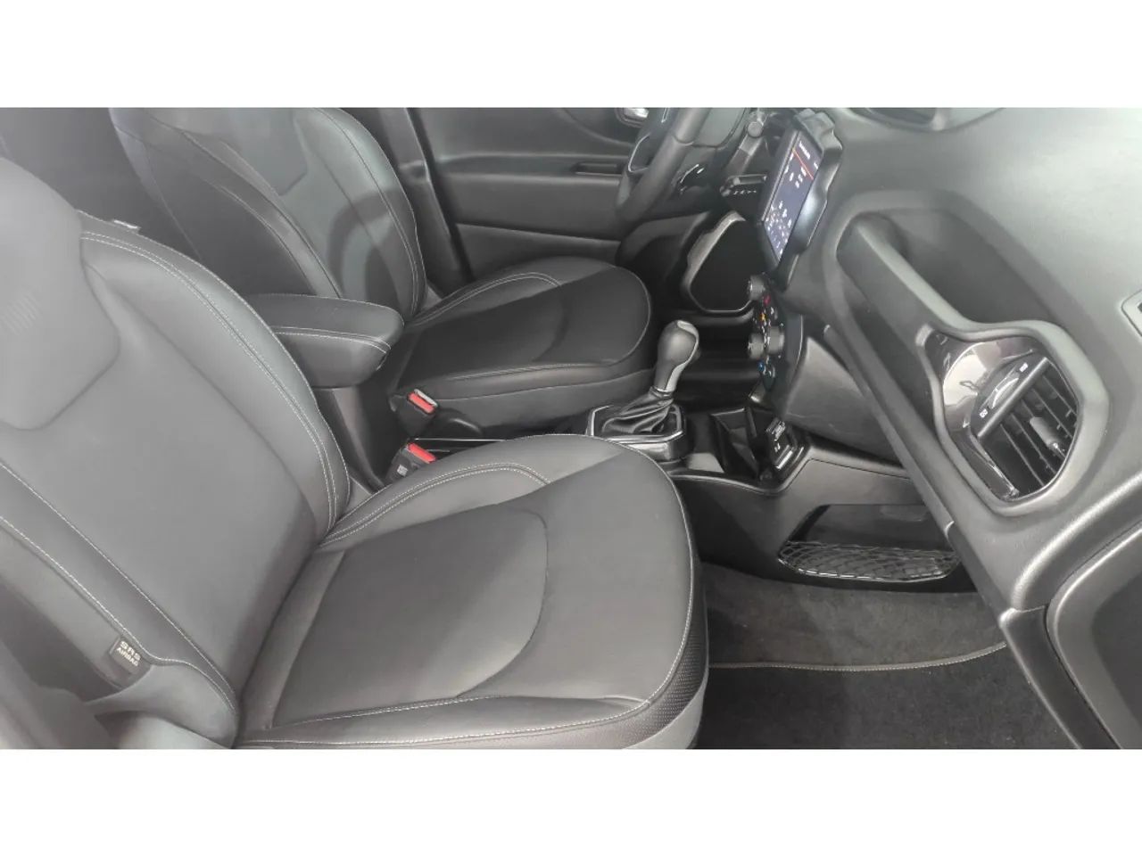 Jeep Renegade Long. T270 1.3 TB 4x2 Flex Aut., foto 11 de 13