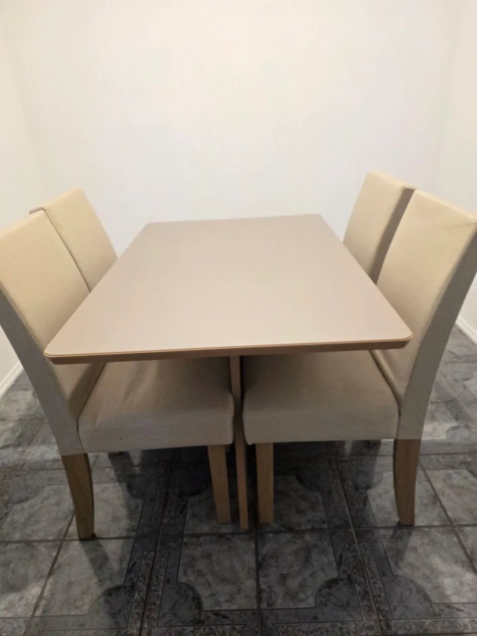 Mesa 4 cadeiras Kappesberg 