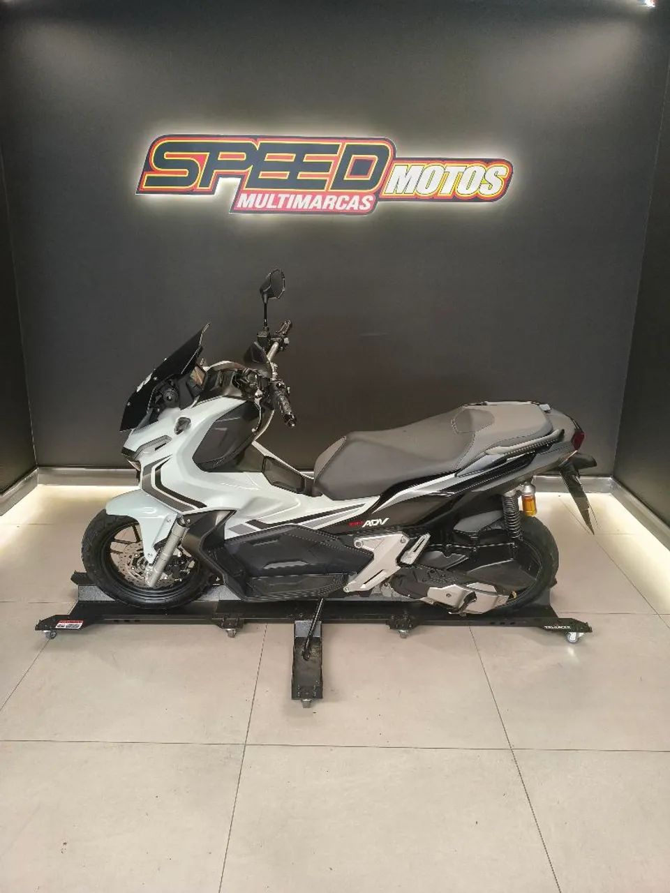 Honda ADV  - Foto 3