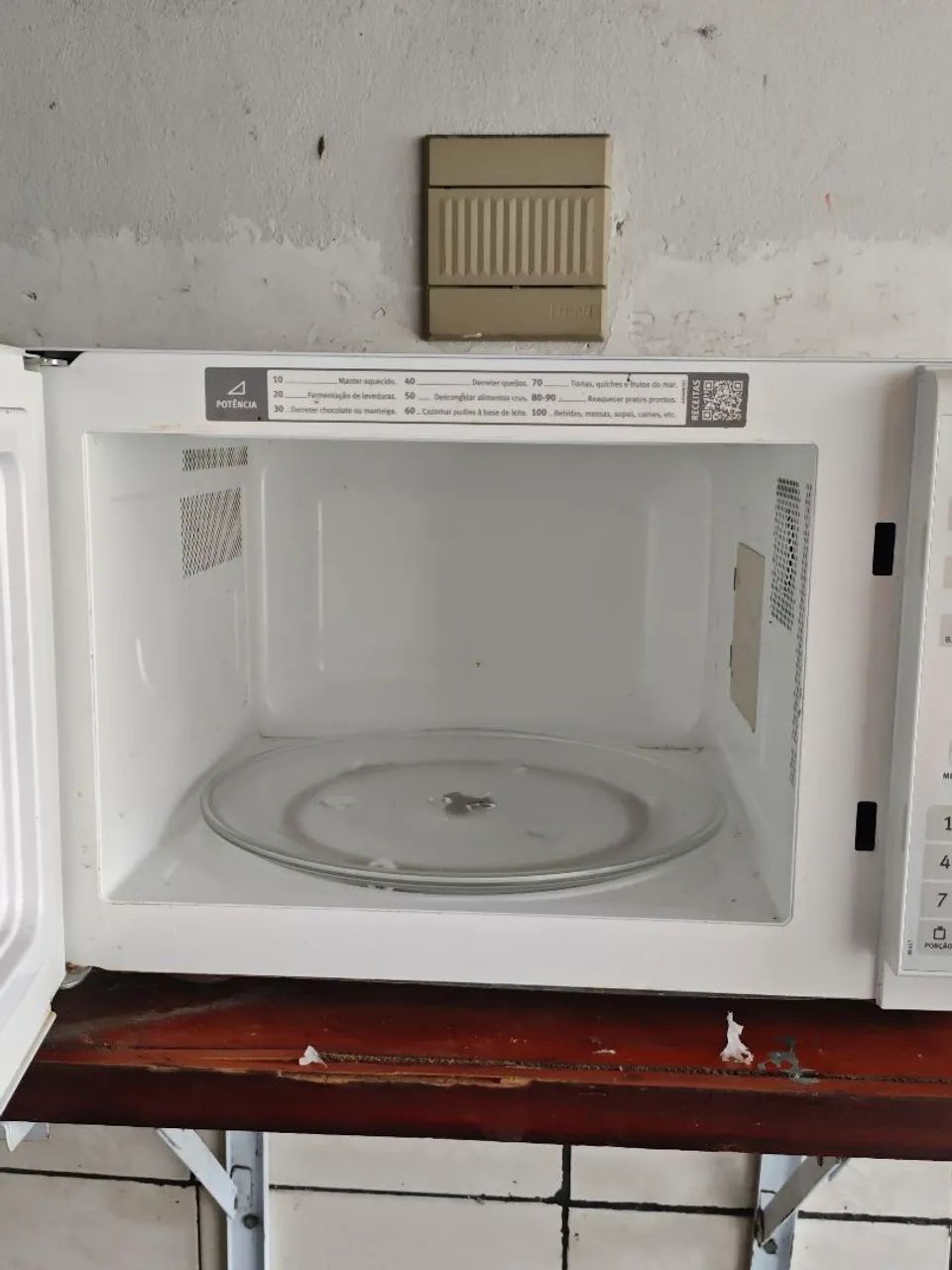 Microondas Eletrolux e Midea 220v - Foto 2