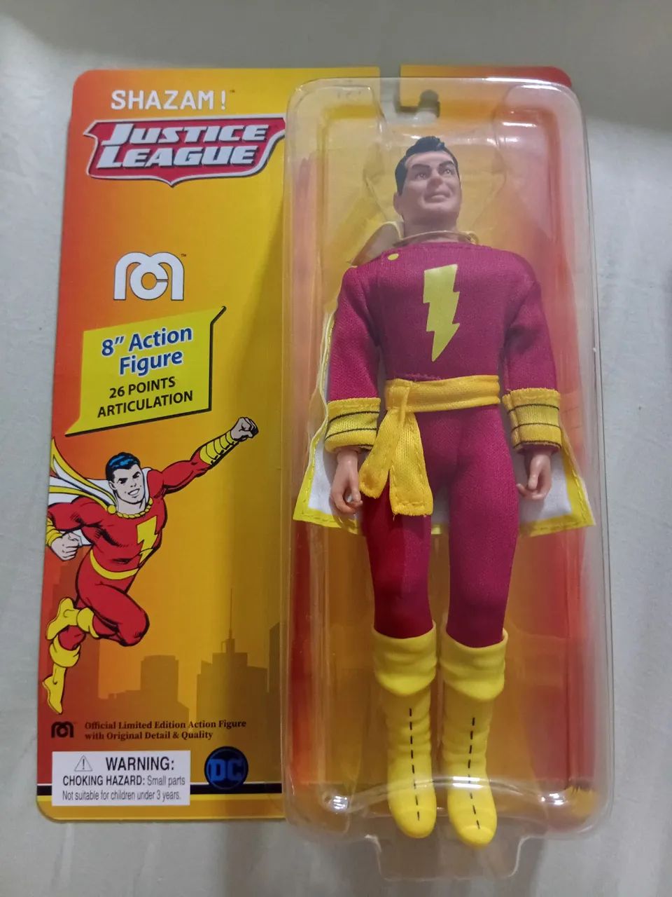 Figuras Shazam e Adão Negro Mego - Foto 3