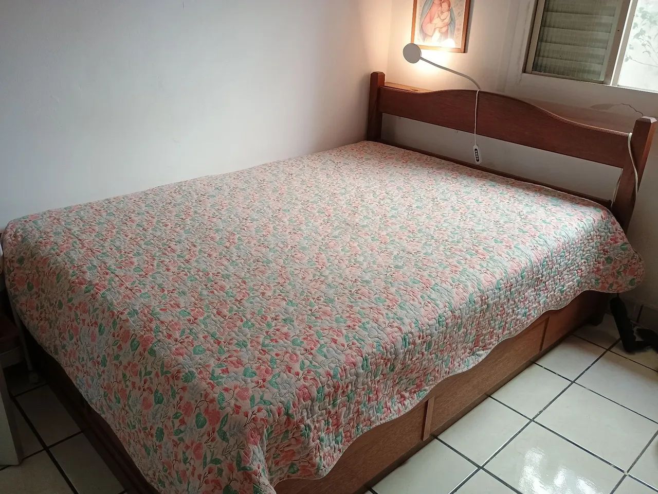 Cama de Madeira Maciça - Preço de Desapego - Foto 4