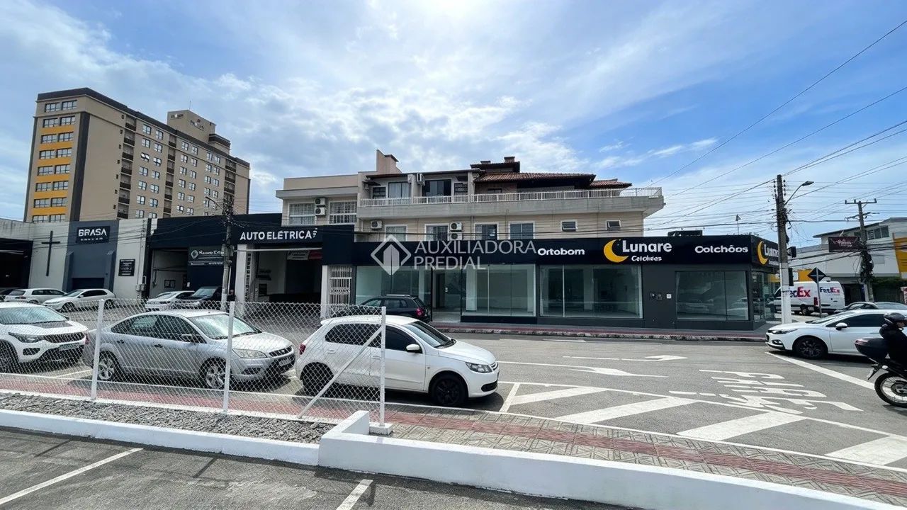 Loja em barreiros, 105m² com banheiro - Foto 2