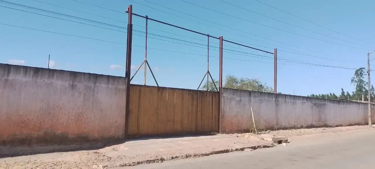 ALUGO ÁREA NA BR 101