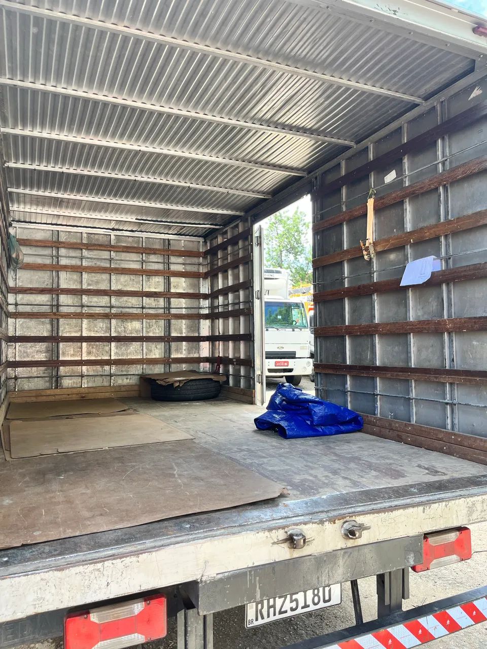 Baú Para Iveco  - Foto 3