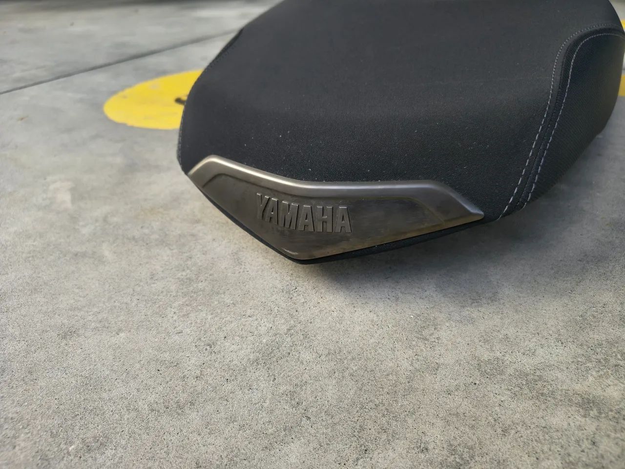 Banco original Yamaha Xmax 2025 - Foto 2