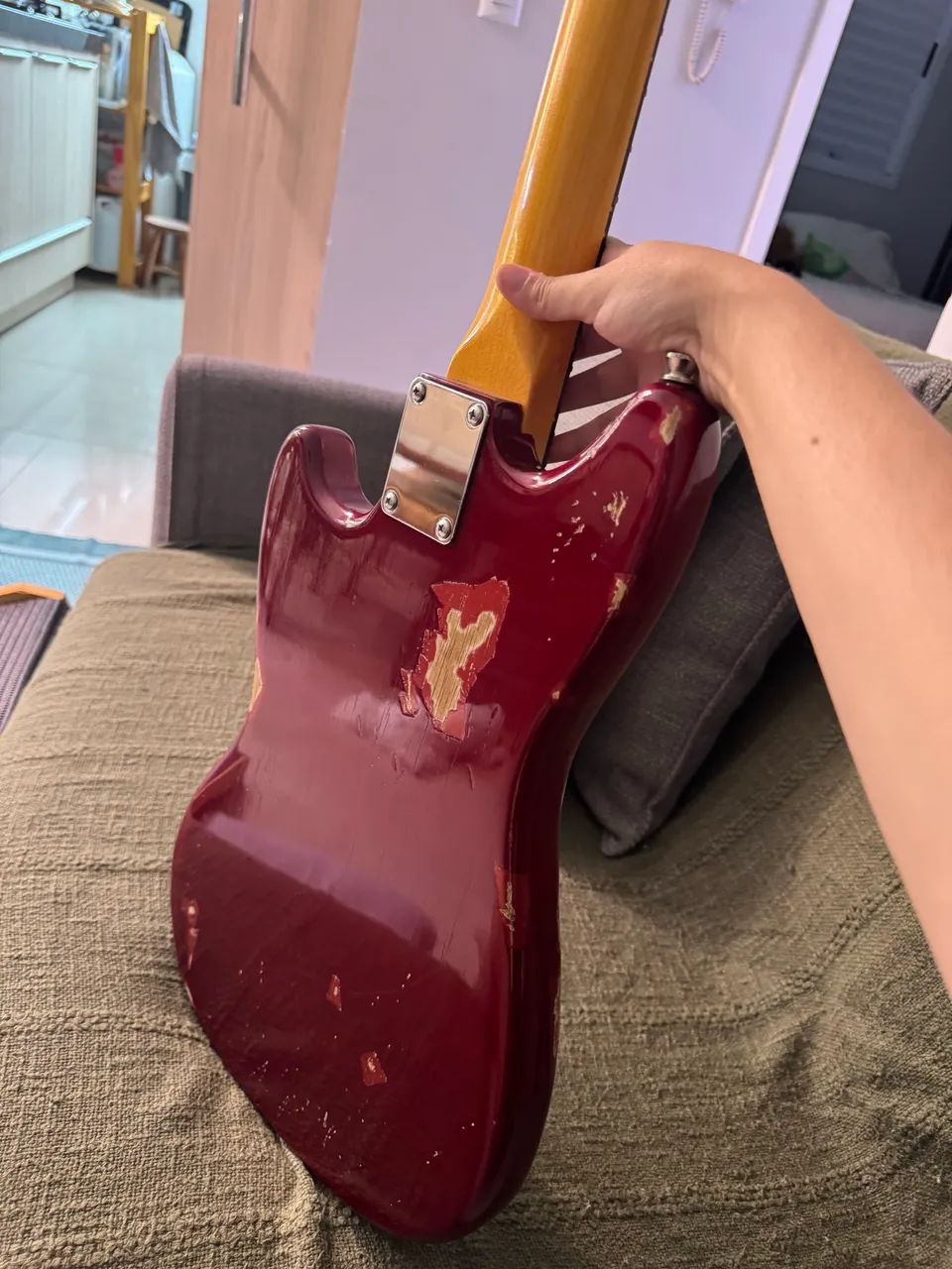 Guitarra Mustang Custom by Luthier Componentes Premium - Foto 4
