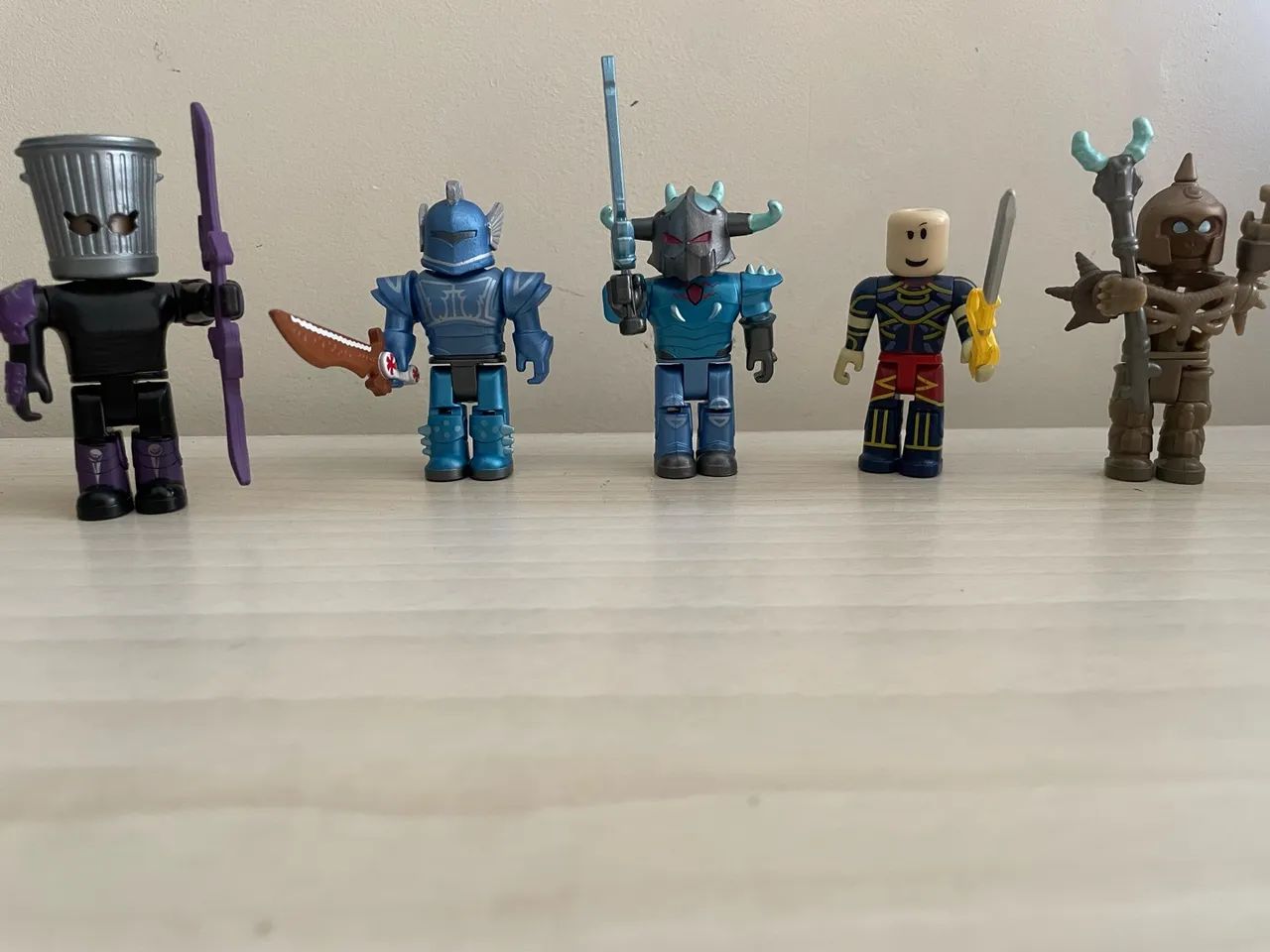 Kit 5 bonecos Roblox - Foto 2