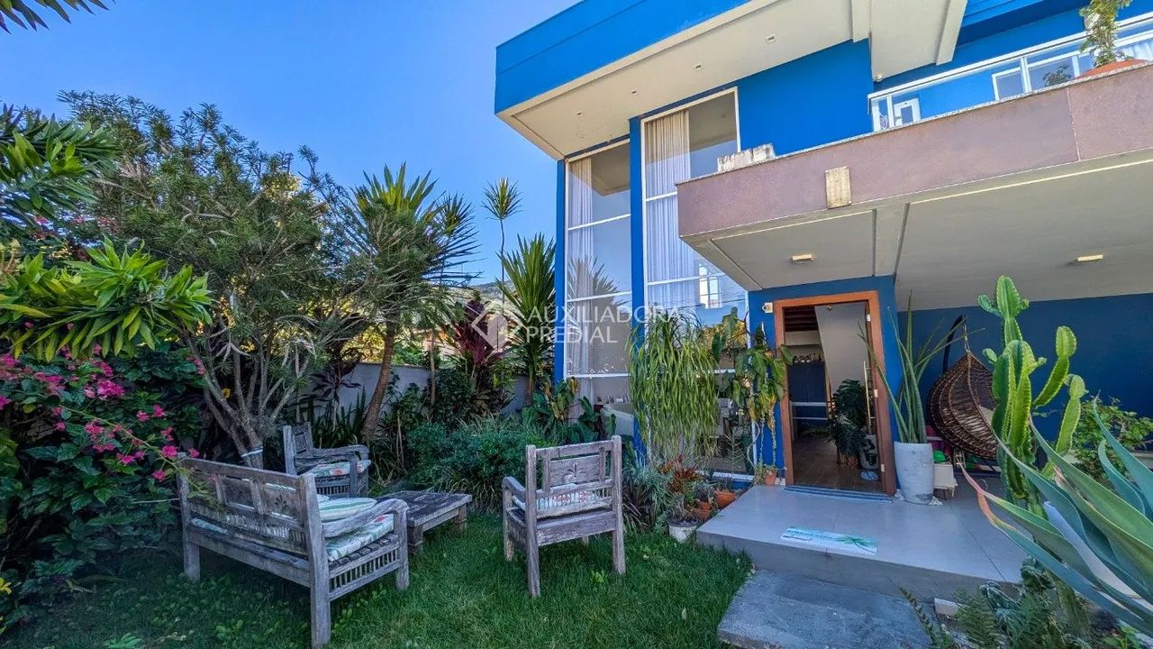 Oportunidade - Casa a 600 metros da Praia dos Açores - Foto 2