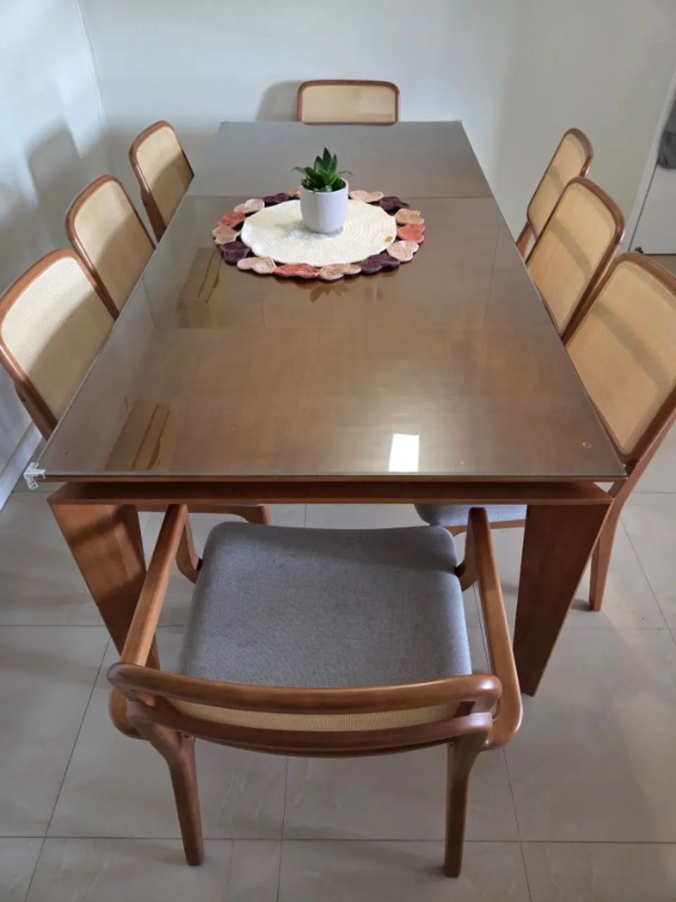 Mesa de jantar de 8 lugares