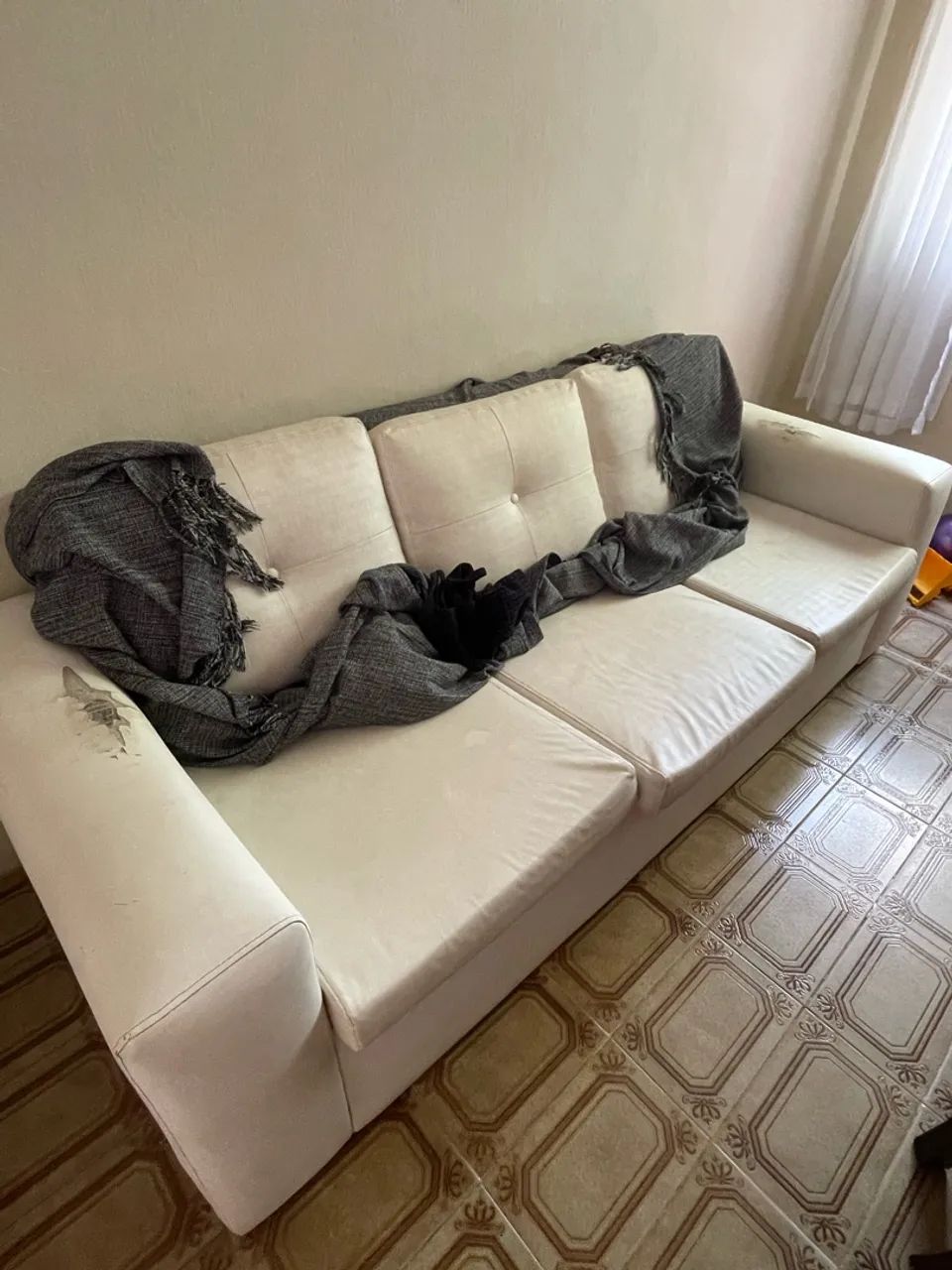 Vendo dois sofás (retirada urgente!!!!) - Foto 2