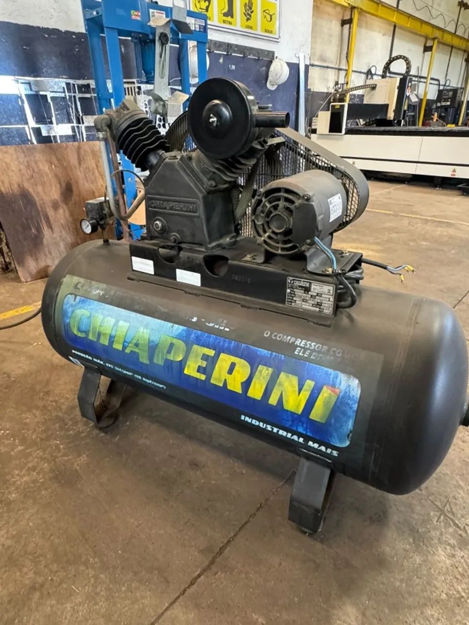 Compressor de ar Chiaperini 200 Litros - Foto 3