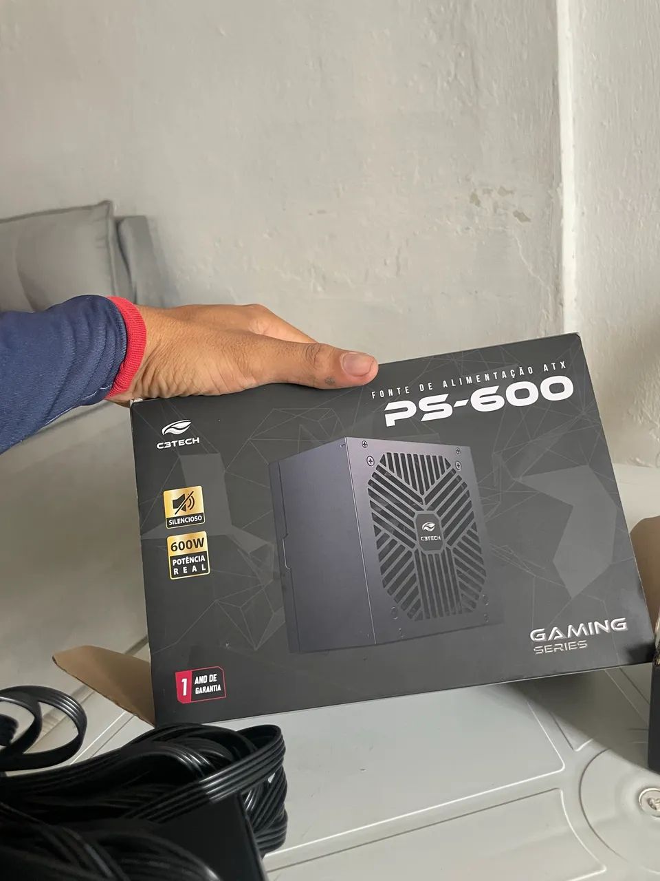 Fonte 600w nova zero na caixa 300$$$$