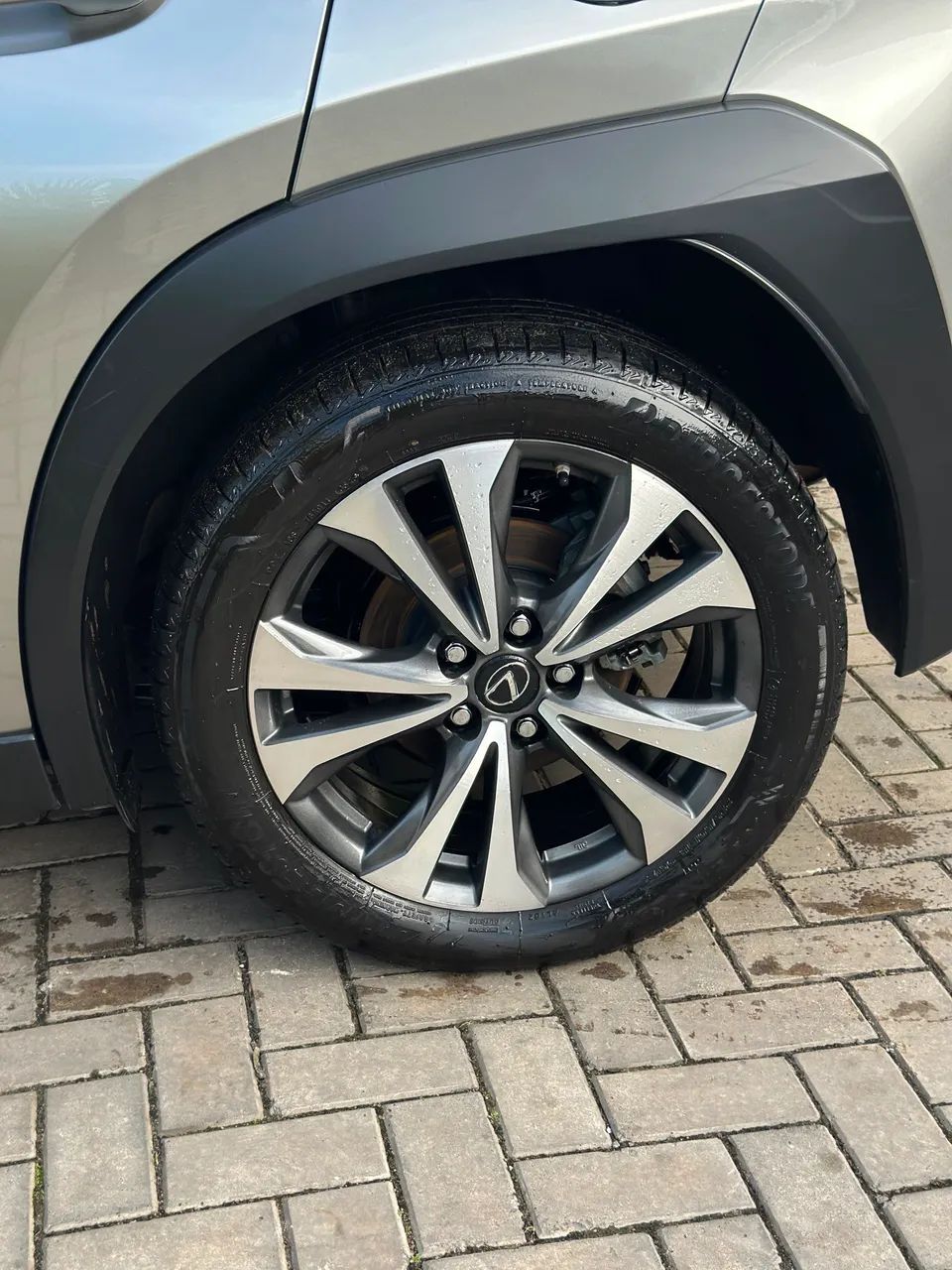 Lexus UX-250h F-sport 2.0 16V Aut.(hybrid), foto 5 de 20