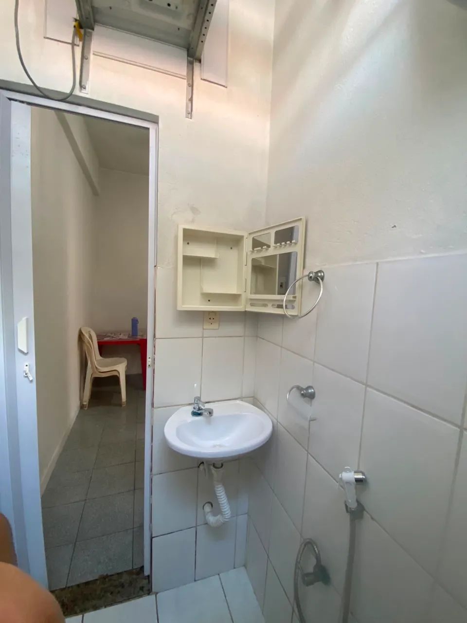 Quitinete Compacta e Prática - Ótima Localização - Foto 3