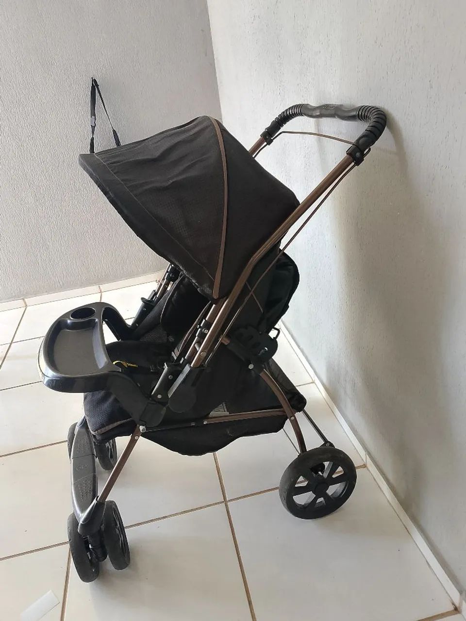 Carrinho de Bebê Galzerano Usado