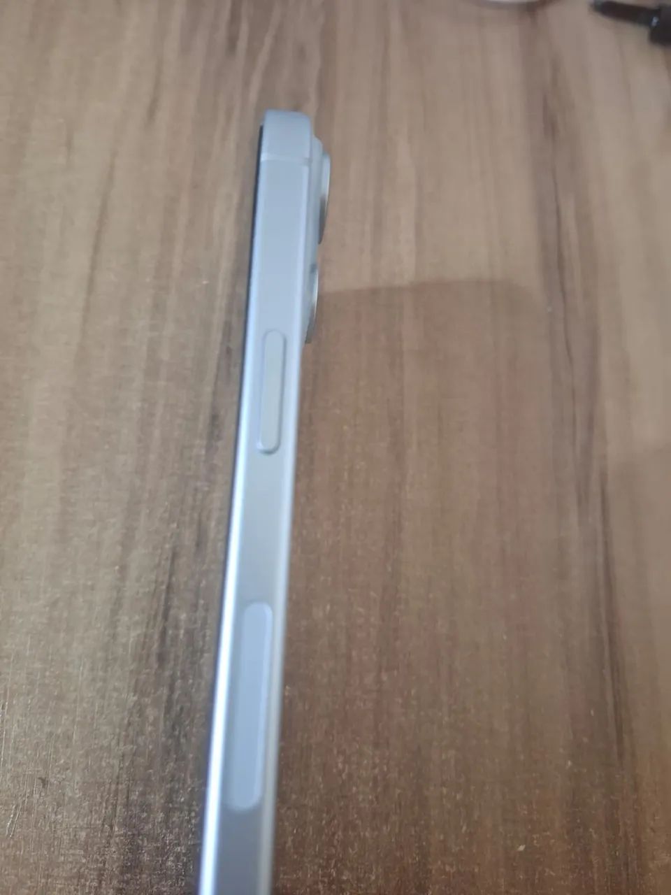 Iphone 15 128GB azul/branco Seminovo - Foto 3
