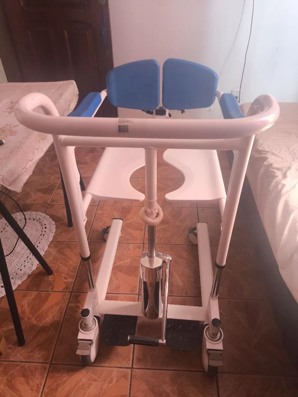Cadeira de transferência para idosos - Foto 2