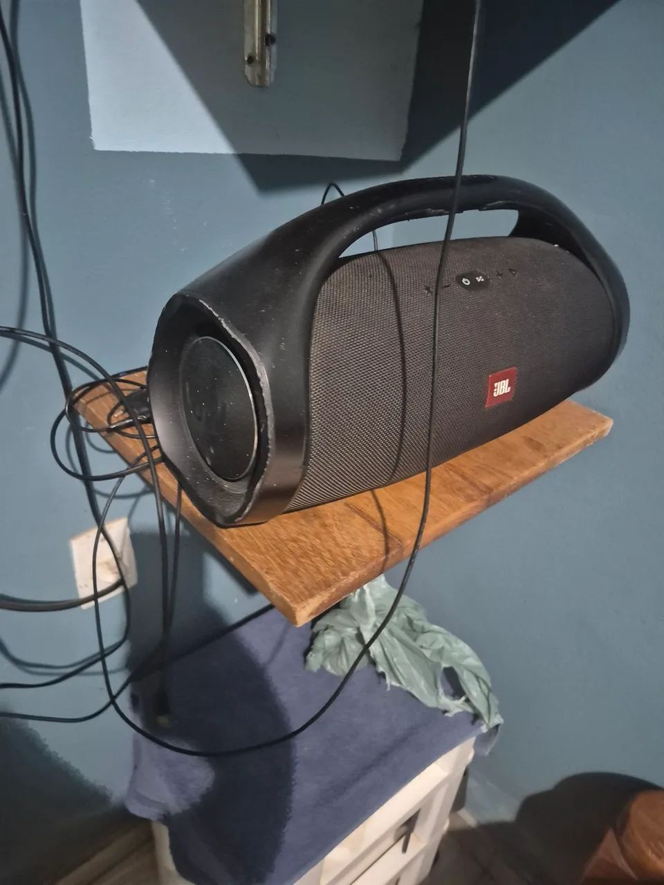Jbl boombox