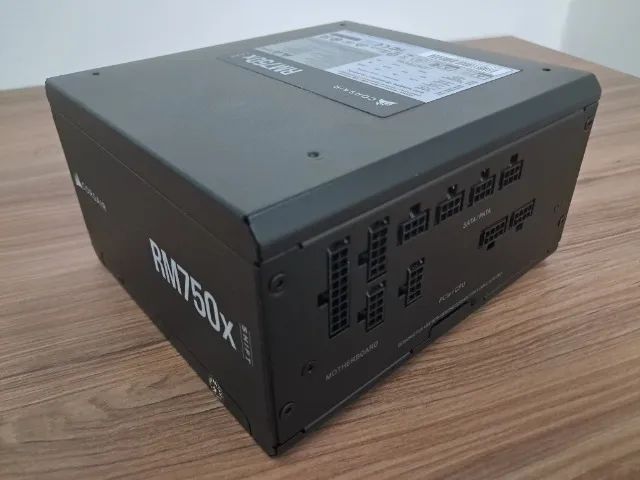 Fonte CORSAIR RM750x SHIFT - Foto 3
