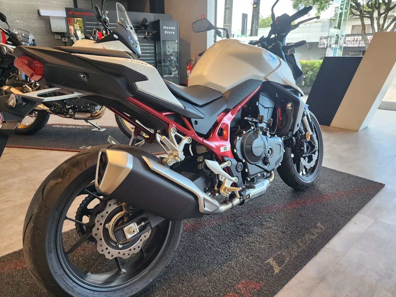 NOVA HORNET 750 0KM  - Foto 5