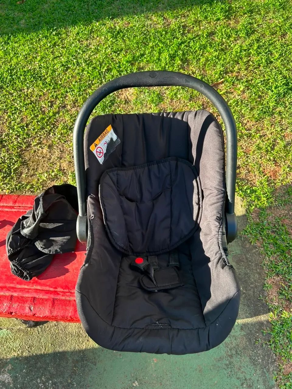 Carrinho de Bebê com Bebê conforto  - Foto 2
