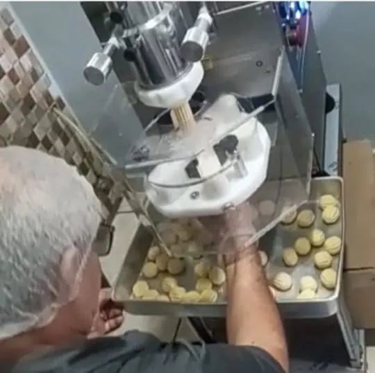 Máquina de fazer salgados  industrial  - Foto 3