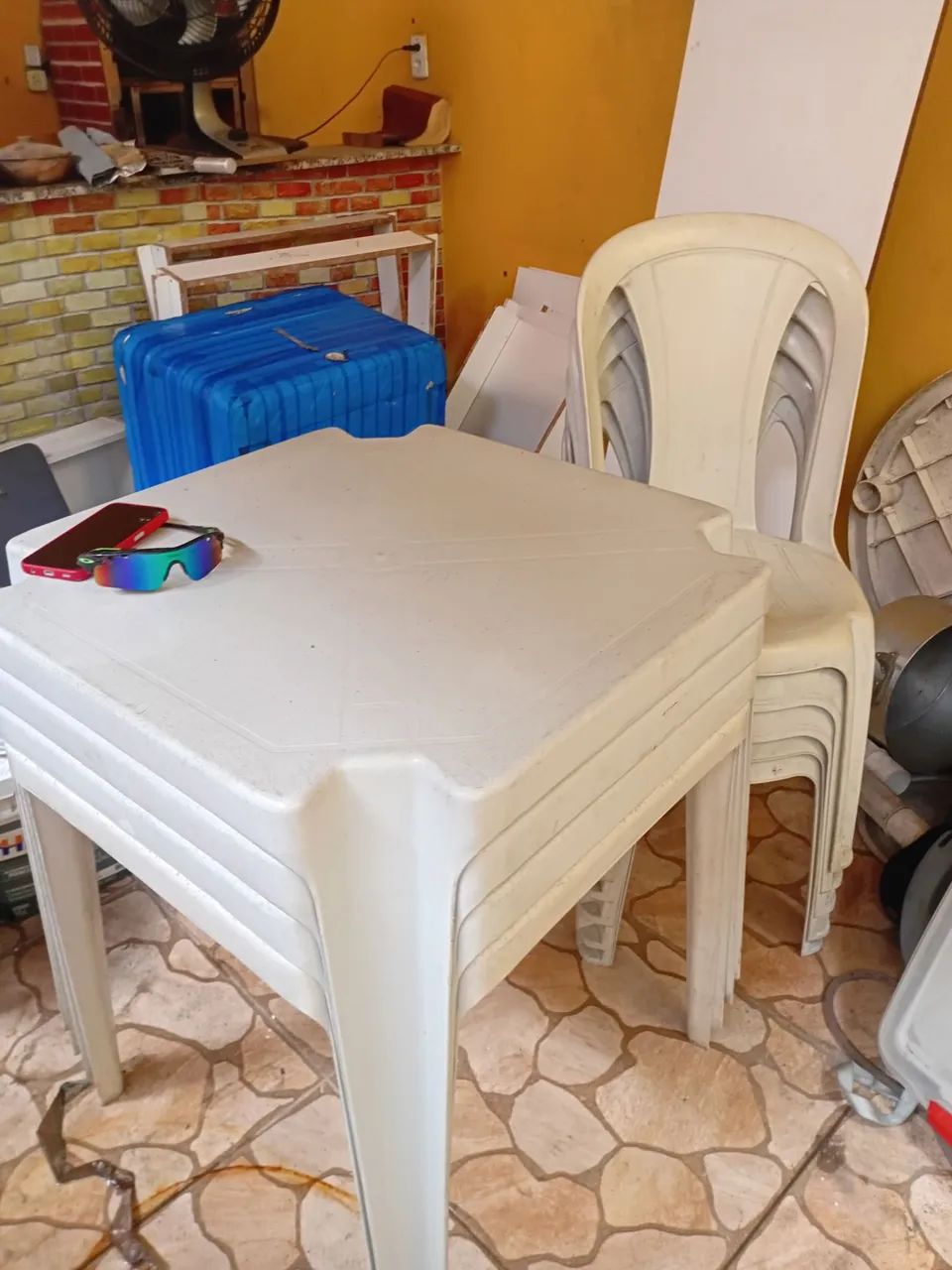 Cadeira e mesa