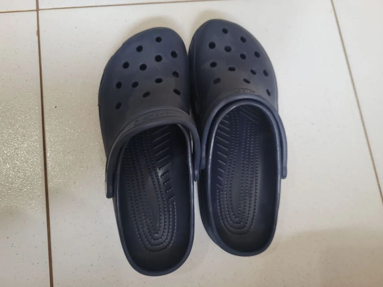 Crocs original tamanho 41. - Foto 2