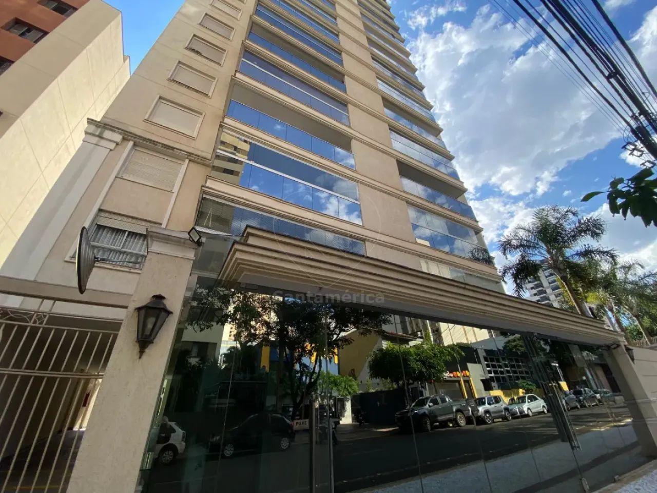 Apartamento para alugar na Região Central de Londrina no Edifício Diamond Residence com 2 
