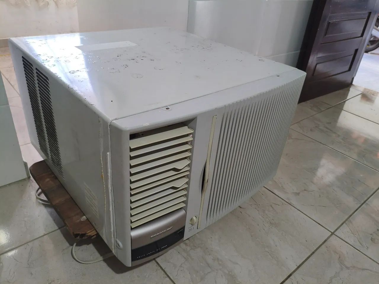 AR condicionado Brastemp 10.000 Btus Quente e frio. (LEIA A DESCRIÇÃO.) - Foto 3