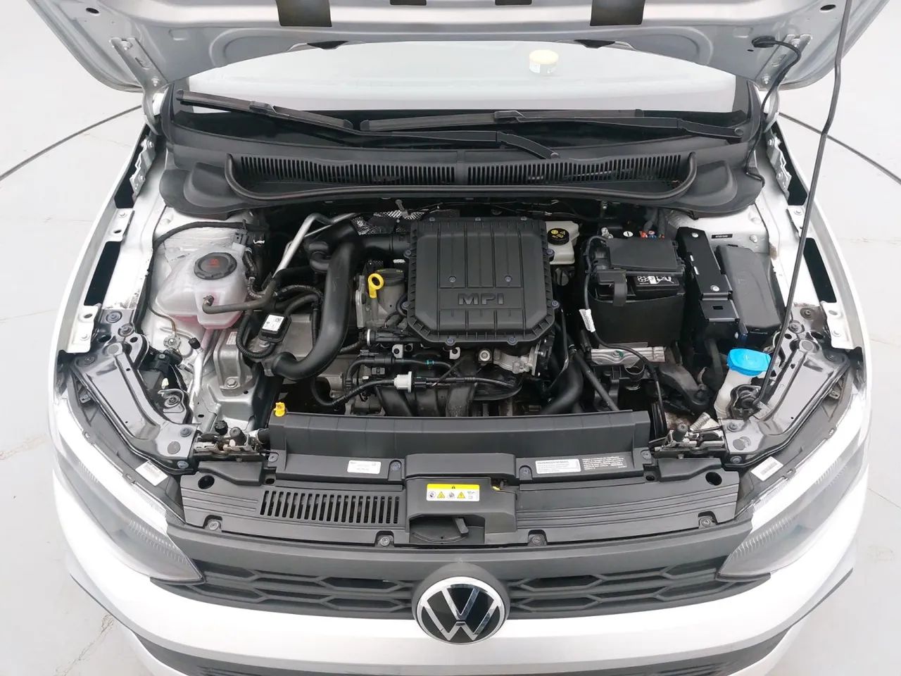 Volkswagen Polo Track 1.0 Flex 12V 5p, foto 10 de 18