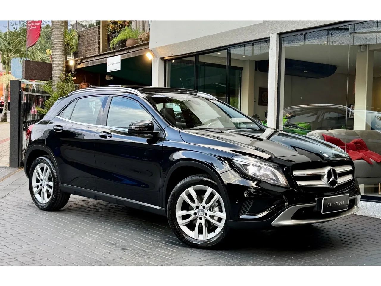 Mercedes-Benz GLA 200 Adv. 1.6/1.6 TB 16V Flex Aut. 2015