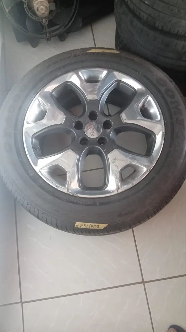 ARO DA HILUX 