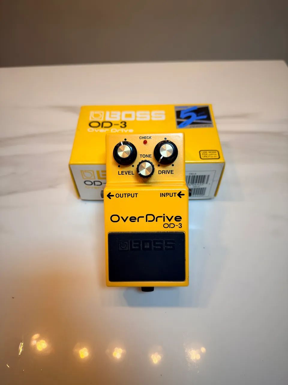 Pedal de efeito Boss para Guitarra OverDrive OD-3 amarelo
