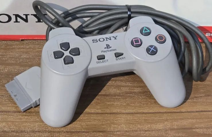 Console PS1 SCPH 5500 Japonês Completo - Consoles de Vídeo Game