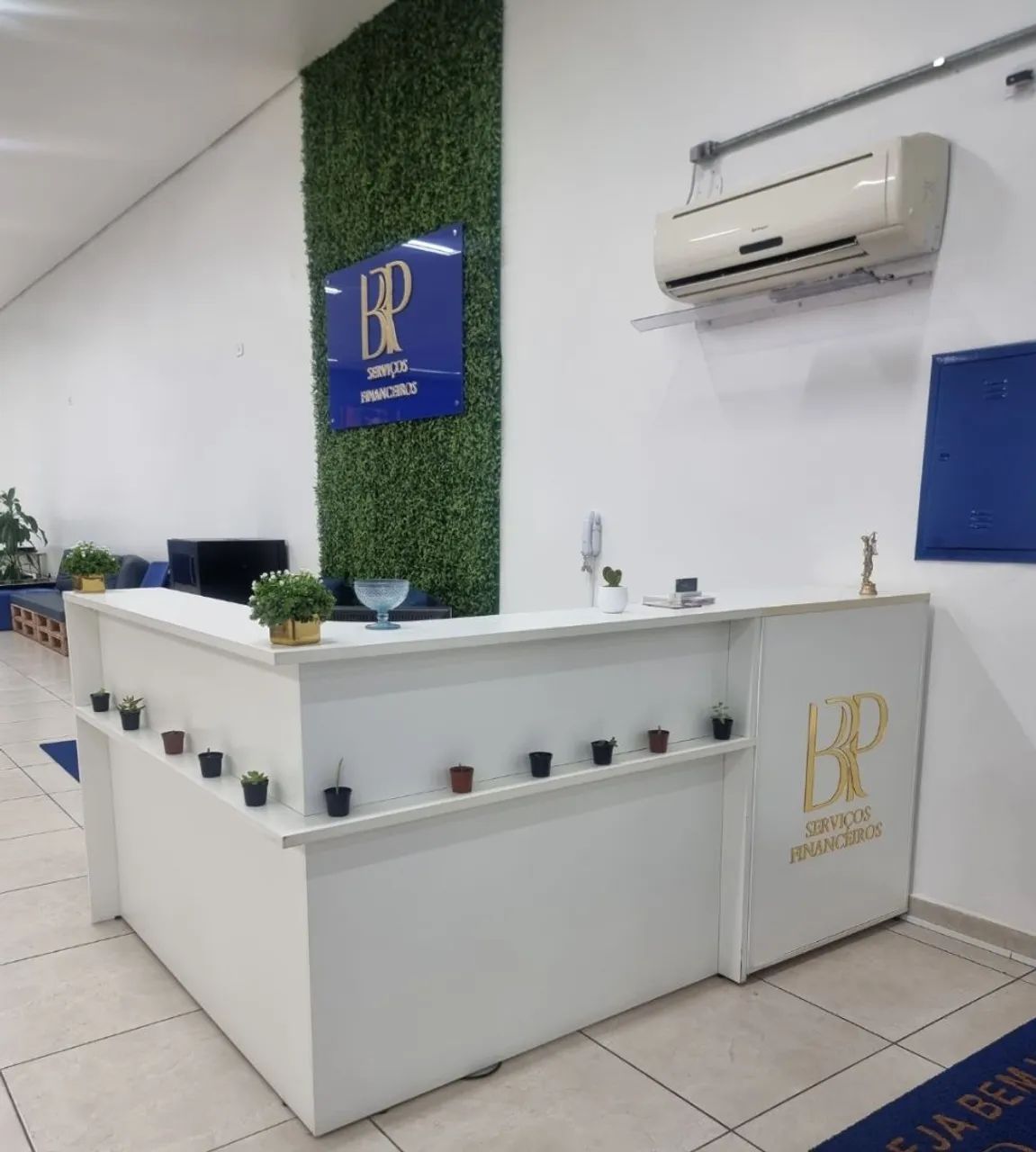 Balcão muito novo