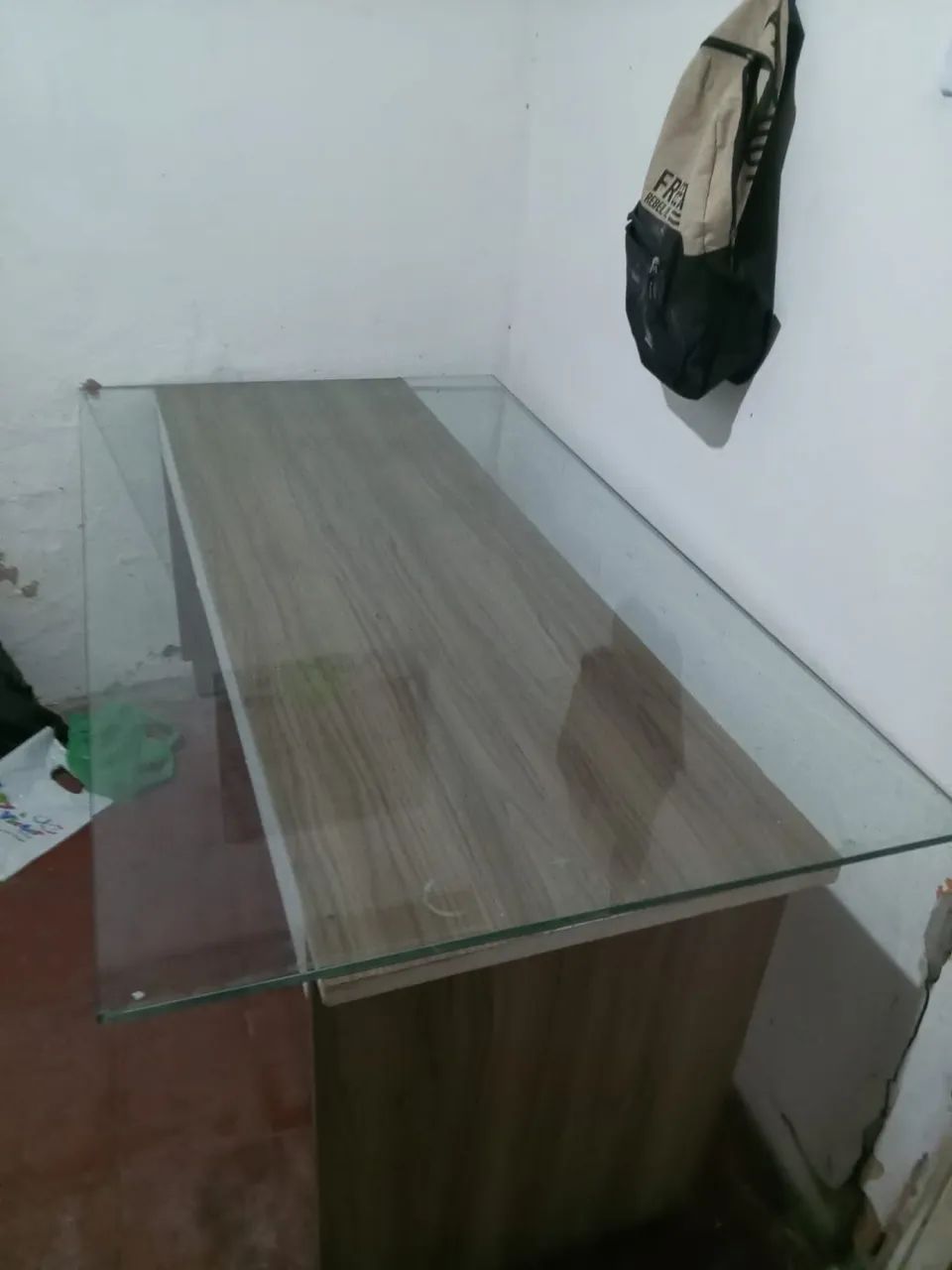 Glass Table Top466451207899719680