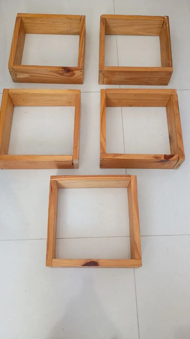 VENDO 5 NICHOS RÚSTICOS DE PINUS