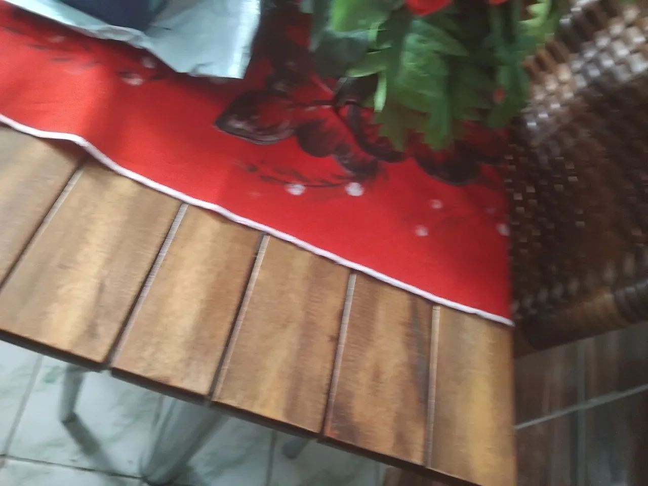 Mesa com 4 cadeiras - Foto 4